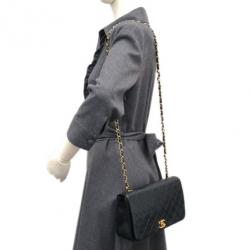 Pre Owned Chanel Black Lambskin Single Flap Shoulder Bag