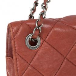 مملوكة مسبقًا Chanel Red Leather Reissue Flap Bag