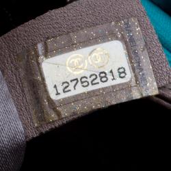 Pre Owned Chanel Turquoise Quilted Jersey Bubble Hobo