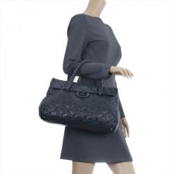 Pre Owned Chanel Black Quilted Bubble Jumbo Flap