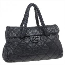 Pre Owned Chanel Black Quilted Bubble Jumbo Flap