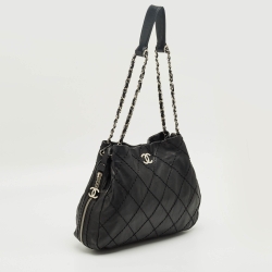 Pre Owned Chanel Black Wild Stitch Quilted Leather CC Expandable Bag