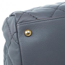 مملوكة مسبقًا Chanel Grey Leather Quilted Shopper Tote