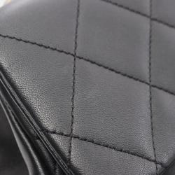 مملوكة مسبقًا Chanel Matelasse Shoulder Bag Leather Black