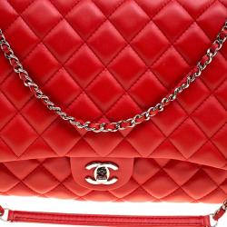 مملوكة مسبقًا حقيبة يد شانيل ماكسي كلاسيكي جلد مبطن حمراء 3