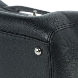 مملوكة مسبقًا Chanel Black Jumbo Black Caviar Leather Executive Cerf Tote