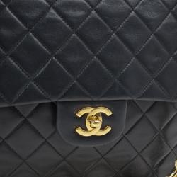 مملوكة مسبقًا Chanel Black Classic Lambskin Small Double Flap Shoulder Bag
