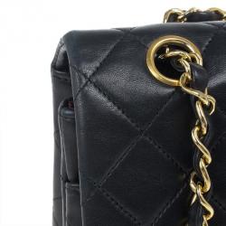 مملوكة مسبقًا Chanel Black Classic Lambskin Small Double Flap Shoulder Bag
