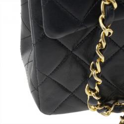 مملوكة مسبقًا Chanel Black Classic Lambskin Small Double Flap Shoulder Bag
