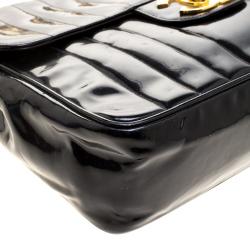 مملوكة مسبقًا Chanel Black Vertical Quilted Patent Leather XL Jumbo Classic Flap Bag