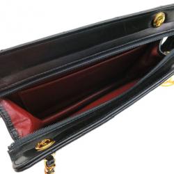 مملوكة مسبقًا Chanel Black Chevron Lambskin Shoulder Bag