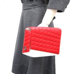 مملوكة مسبقًا Chanel Red and White Lambskin Clutch