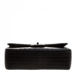 مملوكة مسبقًا Chanel Black Leather Chevron Jumbo Classic Double Flap Bag