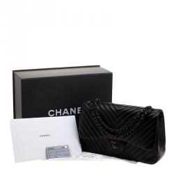 مملوكة مسبقًا Chanel Black Leather Chevron Jumbo Classic Double Flap Bag