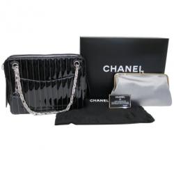 مملوكة مسبقًا Chanel Black Patent Mademoiselle Shoulder Bag