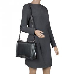مملوكة مسبقًا Chanel Grey Patent Leather Large Boy Flap Bag