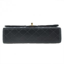 مملوكة مسبقًا Chanel Black Lambskin Leather Small Single Flap Bag