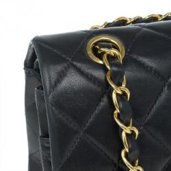 مملوكة مسبقًا Chanel Black Lambskin Leather Small Single Flap Bag