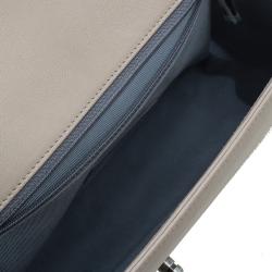 مملوكة مسبقًا Chanel Beige Leather Large Quilted Stitched Boy Bag