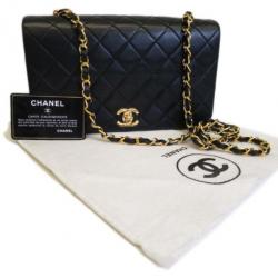 Pre Owned Chanel Black Lambskin Single Flap Shoulder Bag