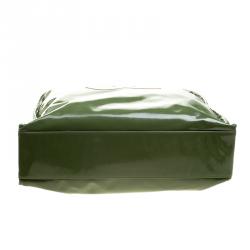 مملوكة مسبقًا حقيبة شوبر جلد أخضر لامع 