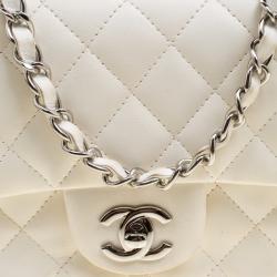 Pre Owned Chanel White Quilted Leather Mini Classic Single Flap Bag
