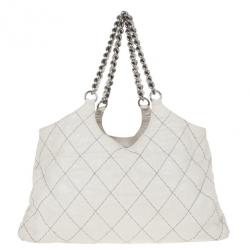 Pre Owned Chanel White Lambskin Hobo