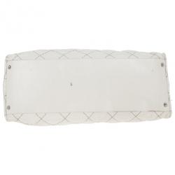 Pre Owned Chanel White Lambskin Hobo