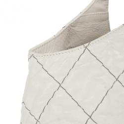 Pre Owned Chanel White Lambskin Hobo