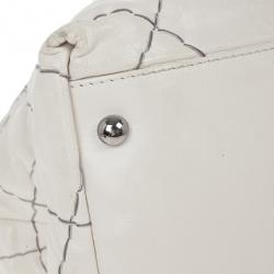 Pre Owned Chanel White Lambskin Hobo
