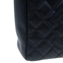 مملوكة مسبقًا حقيبة شوبنغ يد شانيل كافيار سوداء صغيرة