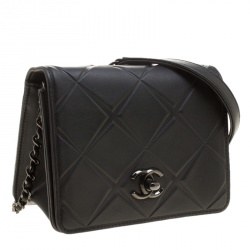 مملوكة مسبقًا حقيبة شانيل قلاب ميني بروبلر جلد سوداء