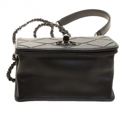 مملوكة مسبقًا حقيبة شانيل قلاب ميني بروبلر جلد سوداء