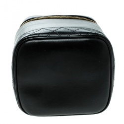 مملوكة مسبقًا حافظة شانيل فنيتي جلد سوداء