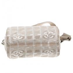 مملوكة مسبقًا Chanel Beige Nylon Small Vintage CC Travel Line Shoulder Bag    