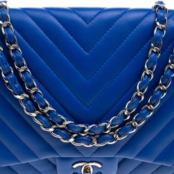 Pre Owned Chanel Blue Chevron Quilted Leather Jumbo Classic Flap Bag