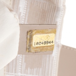 مملوكة مسبقًا Chanel Beige Nylon Travel Line Tote