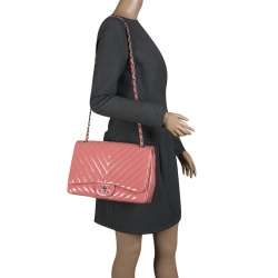 Pre Owned Chanel Peach Pink Quilted Patent Leather Chevron Jumbo Classic Flap Bag