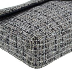 مملوكة مسبقًا Chanel Black Tweed Quilted East West Flap Bag