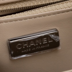 Pre Owned حقيبة شانيل بوي جلد بيج مبطن كبيرة