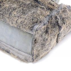 مملوكة مسبقًا حقيبة يد شانيل فينتدج سويدي/ فرو لابين رمادية