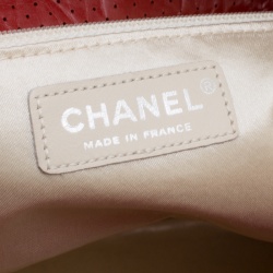 Pre Owned حقيبة كتف شانيل 50s جلد مخرمة حمراء