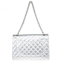 مملوكة مسبقًا Chanel Metallic Silver Leather Maxi Flap Bag