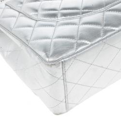 مملوكة مسبقًا Chanel Metallic Silver Leather Maxi Flap Bag