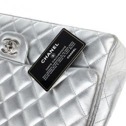 مملوكة مسبقًا Chanel Metallic Silver Leather Maxi Flap Bag