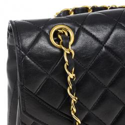 Pre Owned Chanel Vintage Black Quilted Lambskin Classic Flap Bag