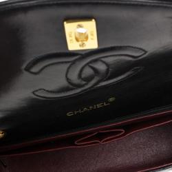 Pre Owned Chanel Vintage Black Quilted Lambskin Classic Flap Bag