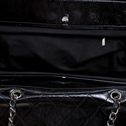 مملوكة مسبقًا Chanel Black Quilted Patent Leather Ritz Flap Bag