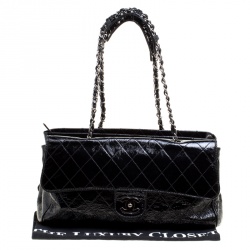 مملوكة مسبقًا Chanel Black Quilted Patent Leather Ritz Flap Bag