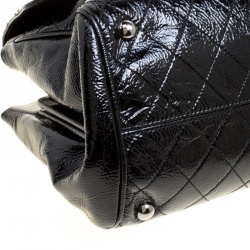 مملوكة مسبقًا Chanel Black Quilted Patent Leather Ritz Flap Bag